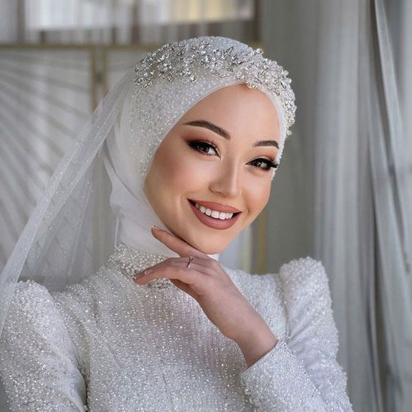 مدل میکاپ عروس با حجاب  عروس با حجاب زیبا لباس عروس با حجاب ساده عروس با حجاب با تاج آرایش عروس مدل حجاب عروسی عکس عروس با حجاب ld;h\ uv,s fhp[hf
