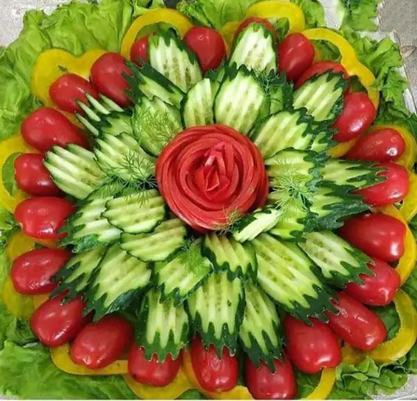 مدل تزیین سالاد فصل تزیین سالاد برای مهمانی تزیین سالاد ساده و شیک تزیین سالاد کاهو و خیار و گوجه و هویج تزیین سالاد فصل مجلسی تزیین سالاد عروس تزیین سالاد فصل ساده