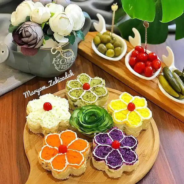 تزیین غذا برای مهمانی زیباترین تزیین غذا تزیین غذا و سالاد و ماست تزیین غذا برای مدرسه تزیین غذا و سفره آرایی نحوه چیدن سفره غذا روی زمین تزیین سفره مهمانی شیک