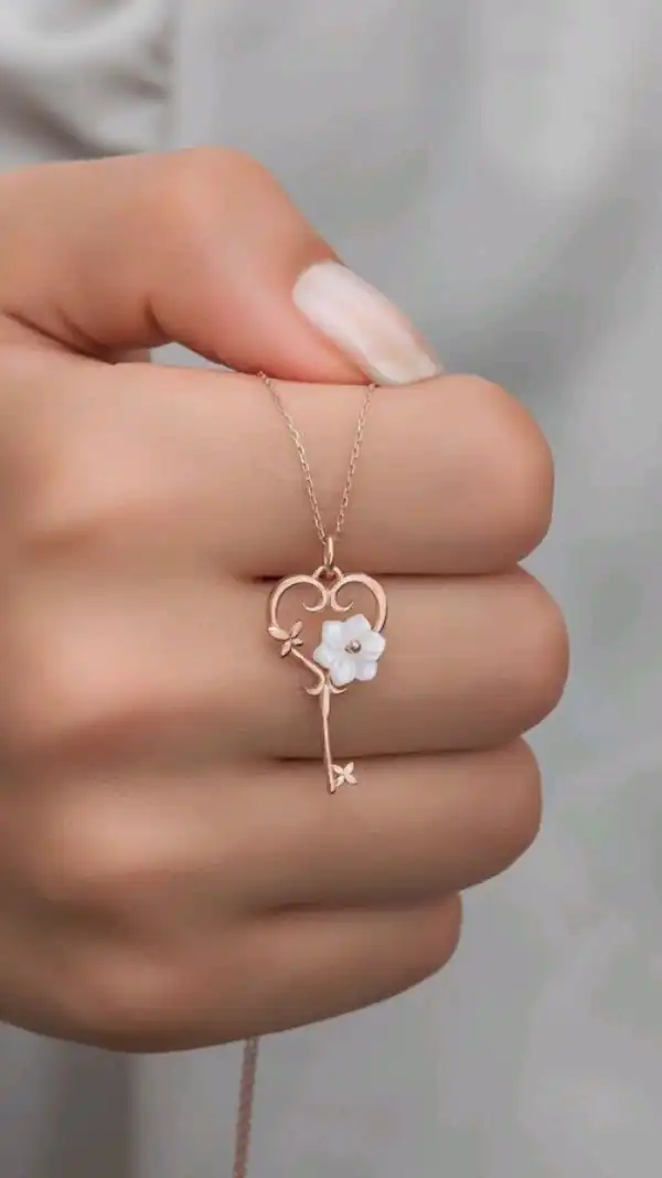 خاص ترین مدل گردنبند طلا