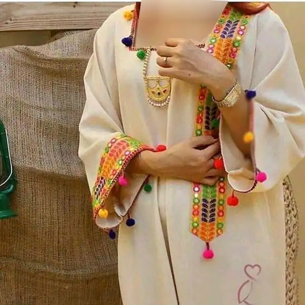 مدل مانتو گلدوزی شده امسال