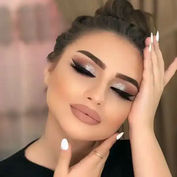 مدل آرایش چشم لایت آرایش چشم لایت اروپایی ارایش چشم لایت گوشه تیره مدل آرایش چشم لایت عروس بهترین آرایش چشم  آرایش چشم لایت ساده 