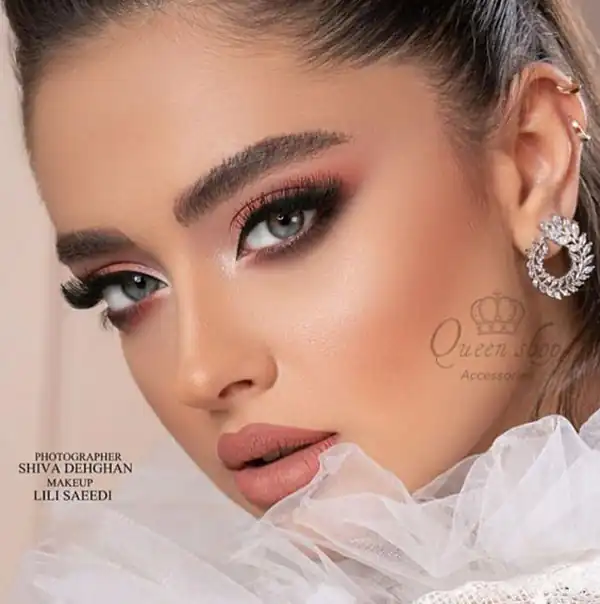 مدل آرایش چشم لایت عروس