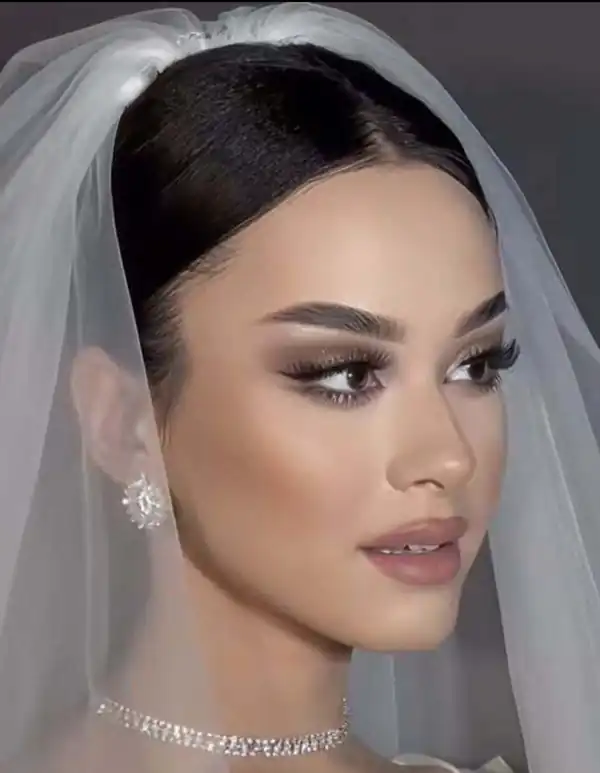 مدل آرایش چشم لایت عروس