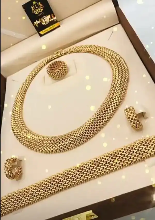 مدل طلا و جواهرات لاکچری