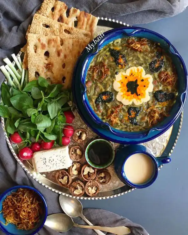 تزیین آش رشته ساده