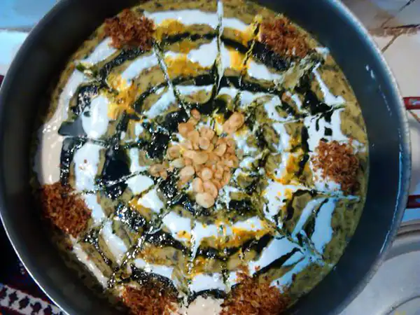 تزیین آش رشته ساده
