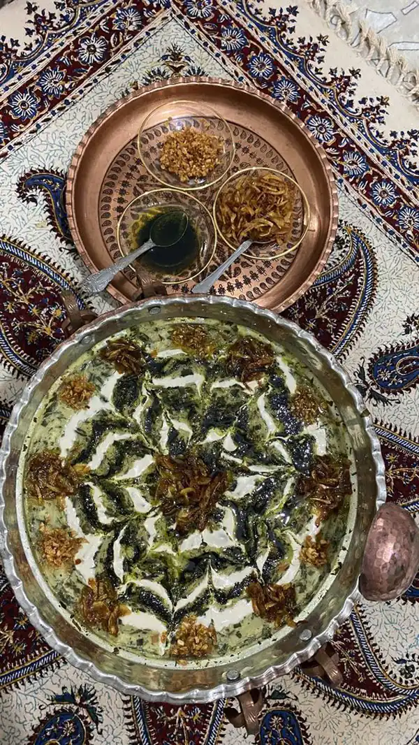 تزیین آش رشته ساده