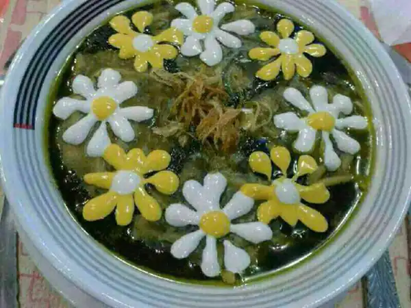 تزیین آش رشته ساده