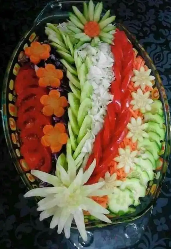 تزیین سالاد برای مهمانی
