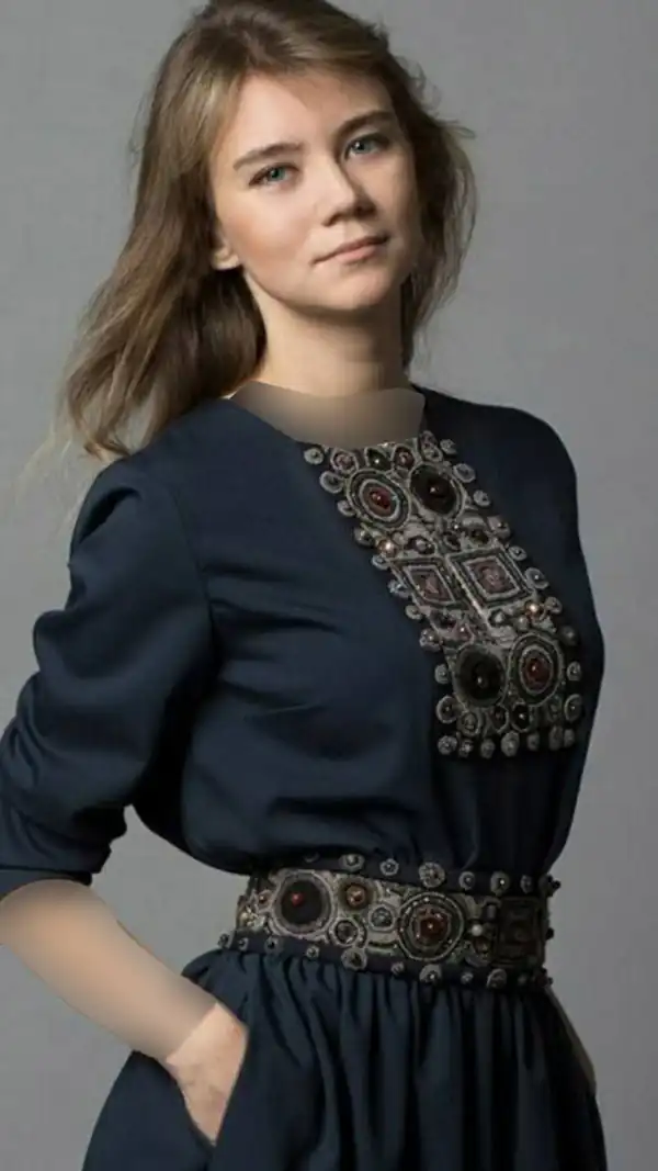 مدل مانتو گلدوزی شده سنتی