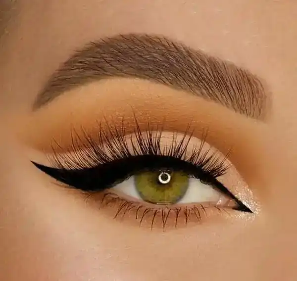 مدل خط چشم گربه ای