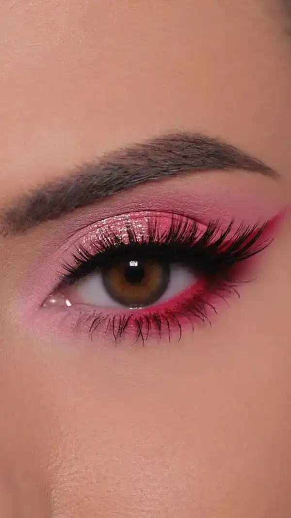مدل خط چشم گربه ای