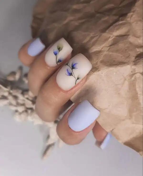 مدل طراحی ناخن گل ساده
