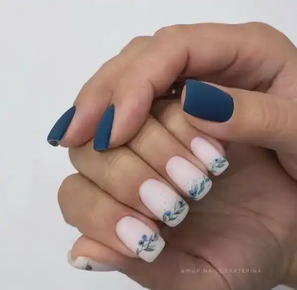 مدل طراحی ناخن گل ساده