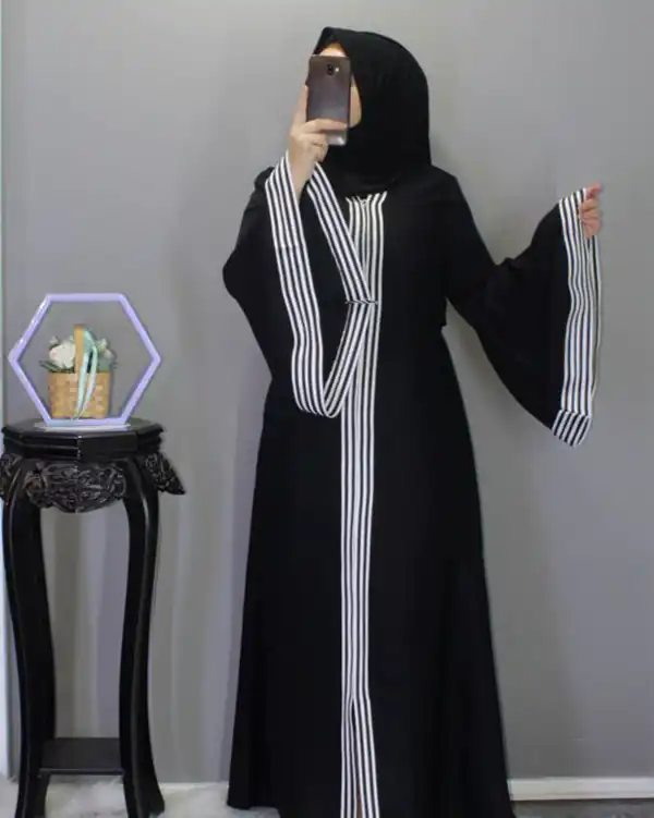 مدل مانتو مجلسی بلند مشکی
