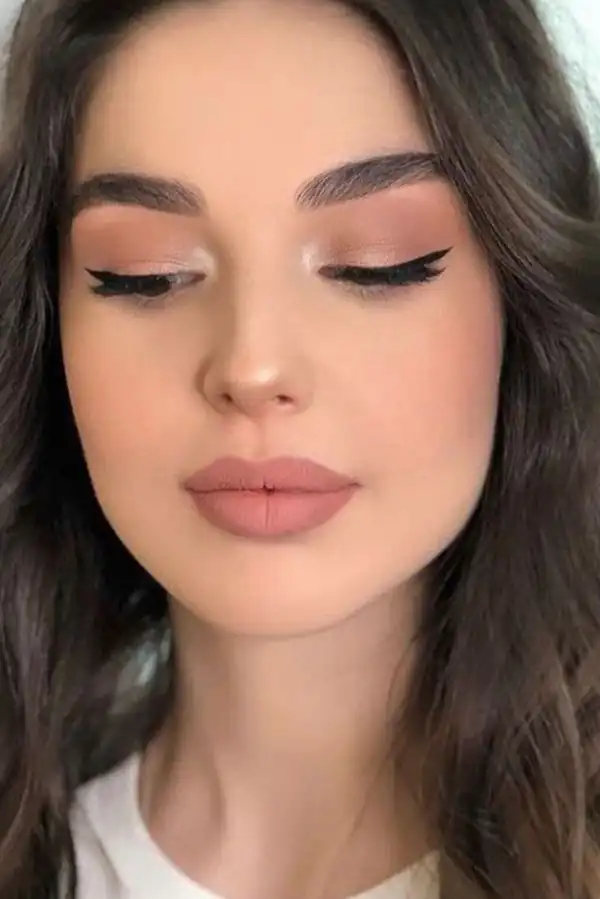 مدل آرایش صورت ملایم مجلسی دخترانه