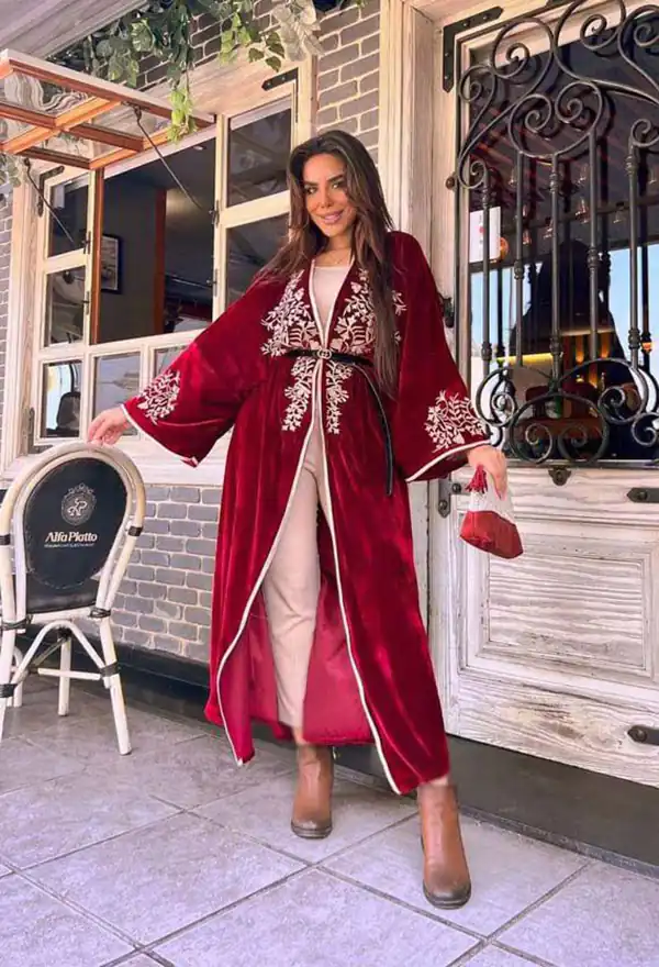 مدل مانتو بلند جلوباز