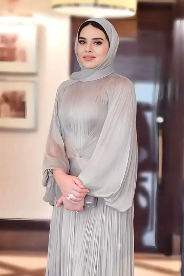 مدل مانتو بلند با پارچه پلیسه