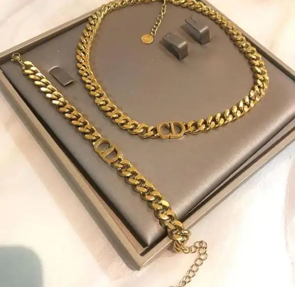 مدل طلای کارتیر
