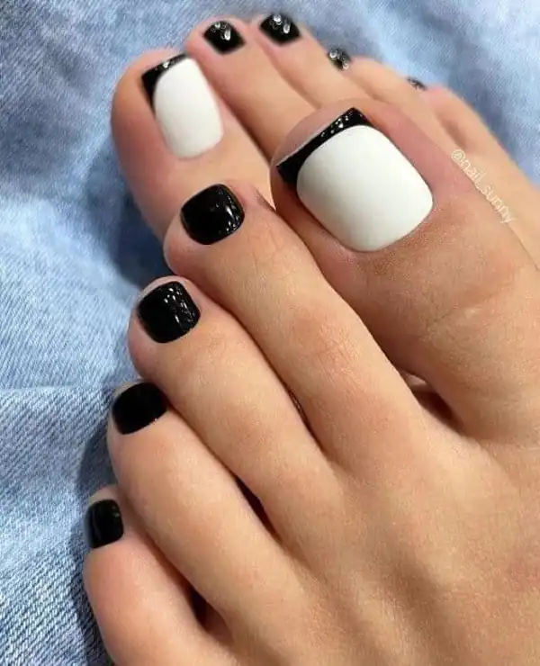 مدل طراحی ناخن پا