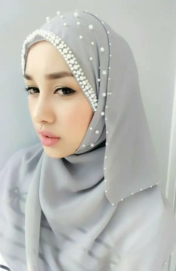 مدل تزیین شال با مروارید