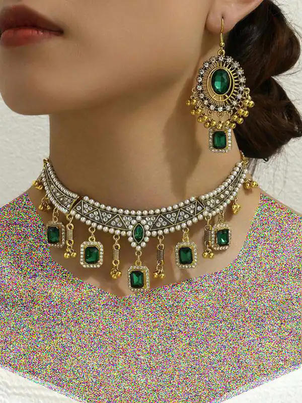 سرویس طلا با نگین سبز