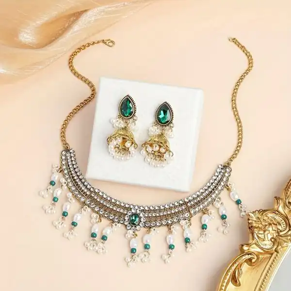 سرویس طلا با نگین سبز