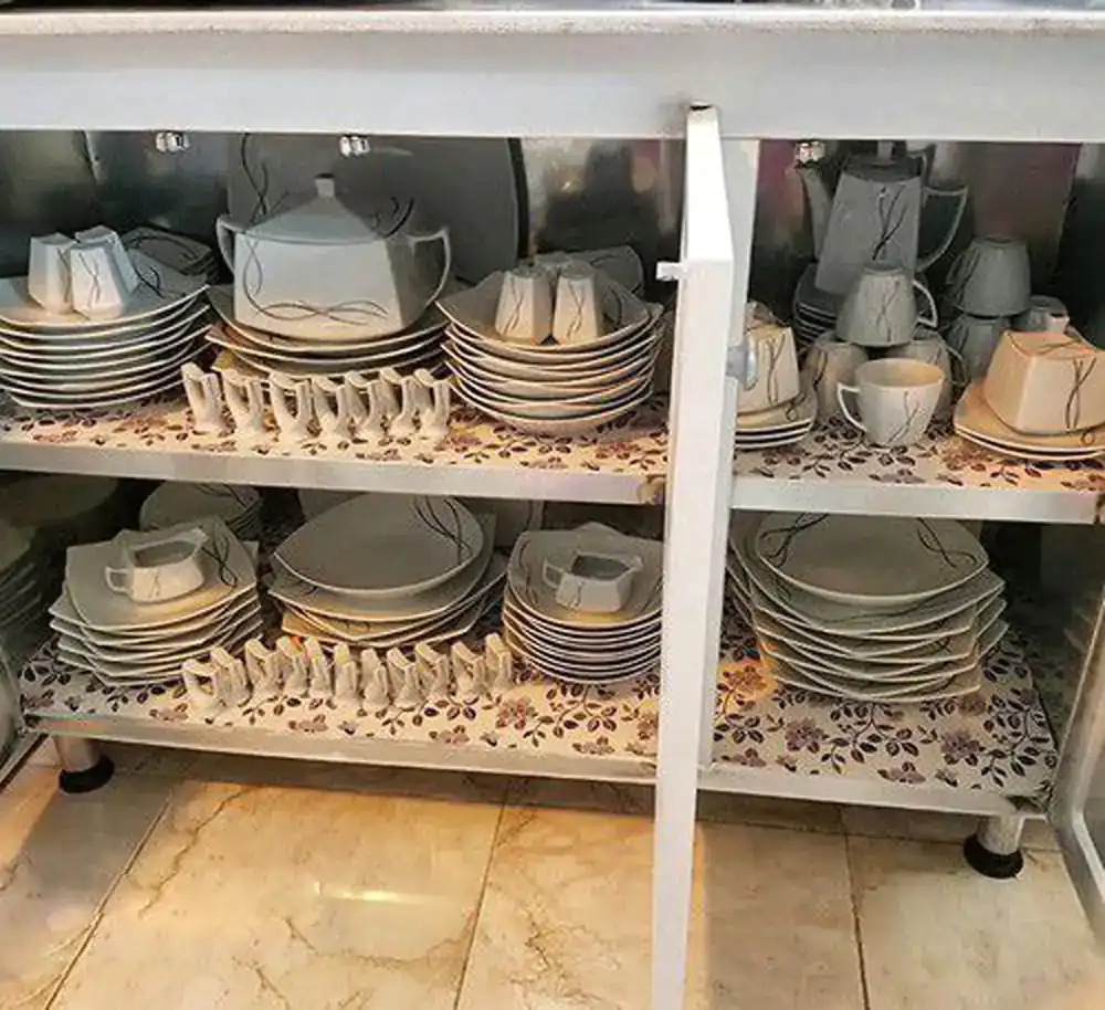 چیدمان روی کابینت عروس