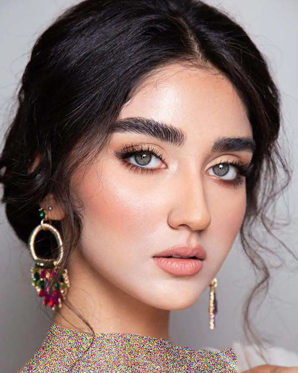 مدل آرایش دخترانه ساده و شیک