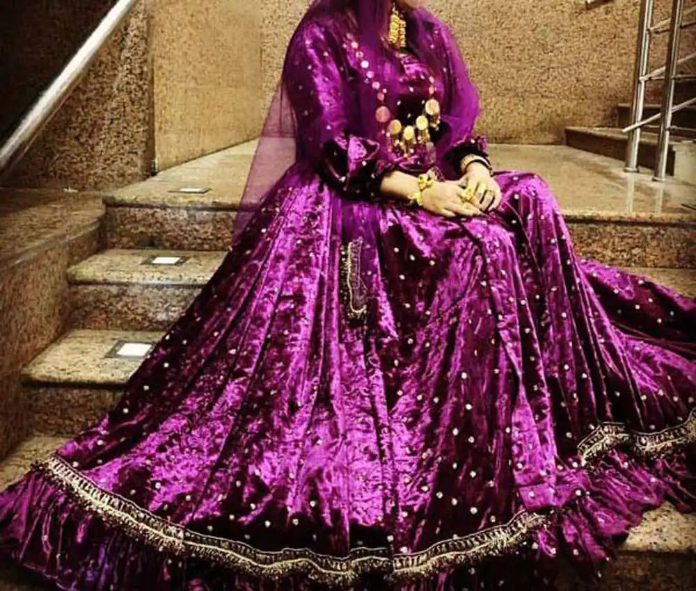 مدل لباس لری زنانه