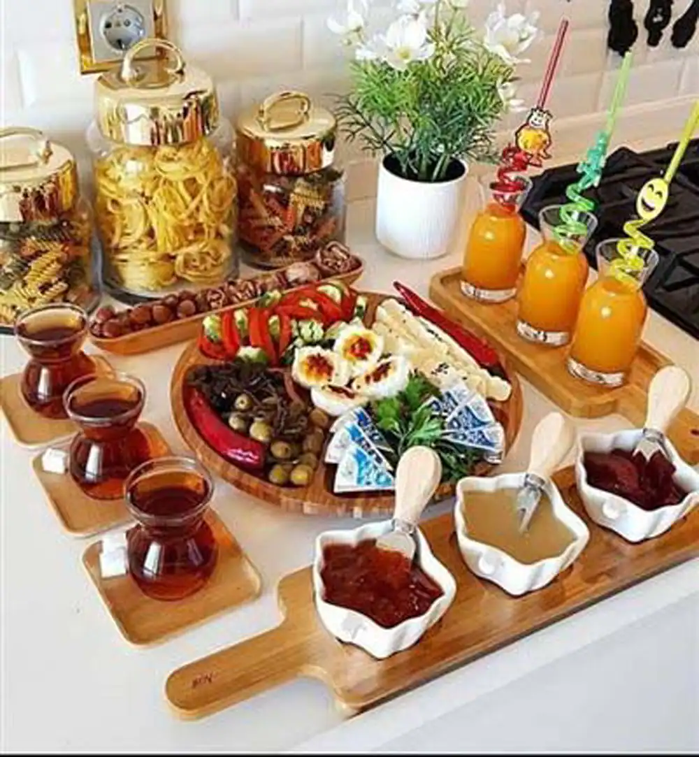 چیدمان میز پذیرایی