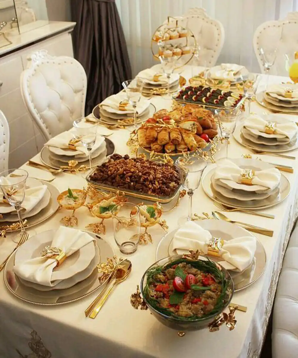چیدمان میز غذاخوری عروس