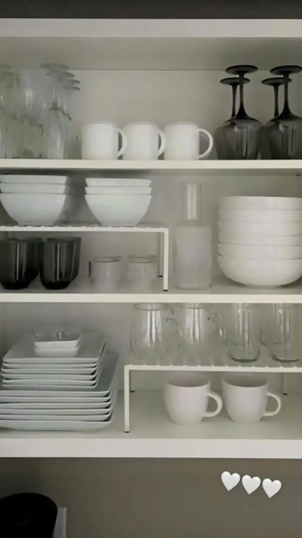 مدل چیدمان ظروف داخل کابینت