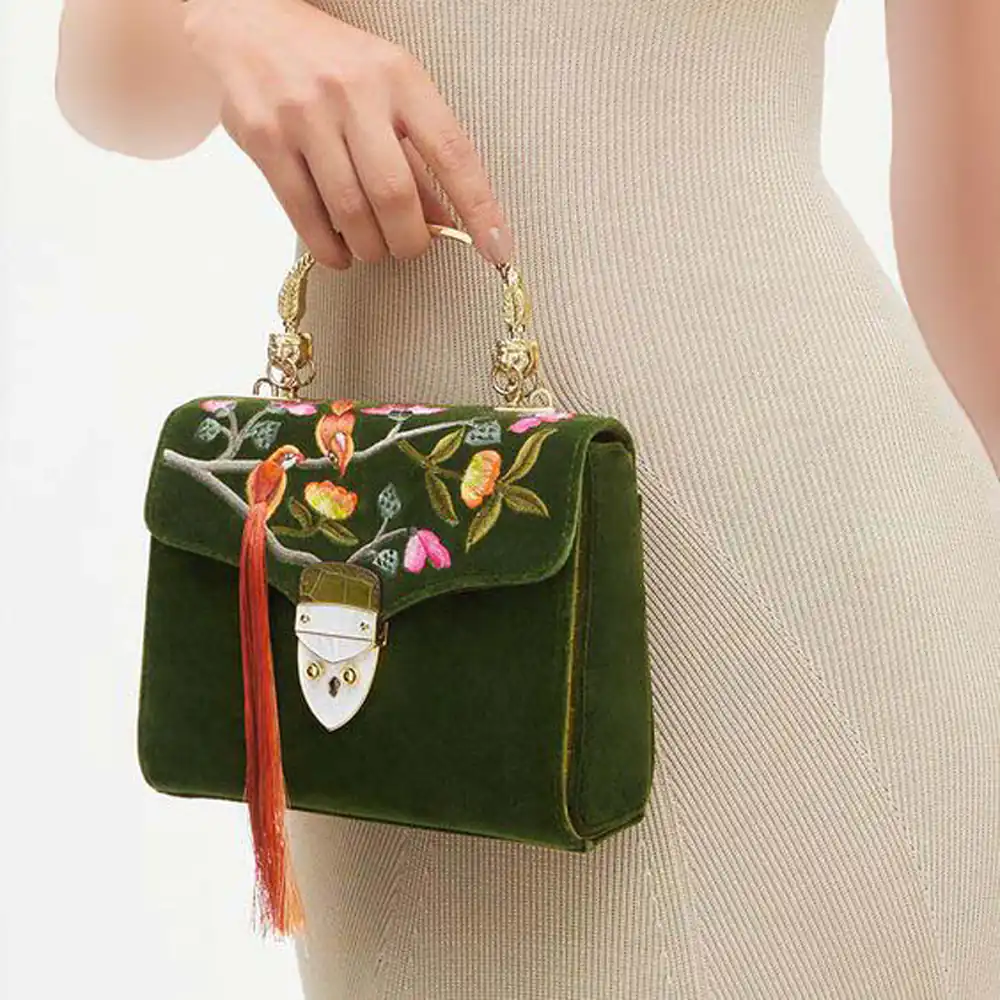 مدل کیف چرم گلدوزی شده