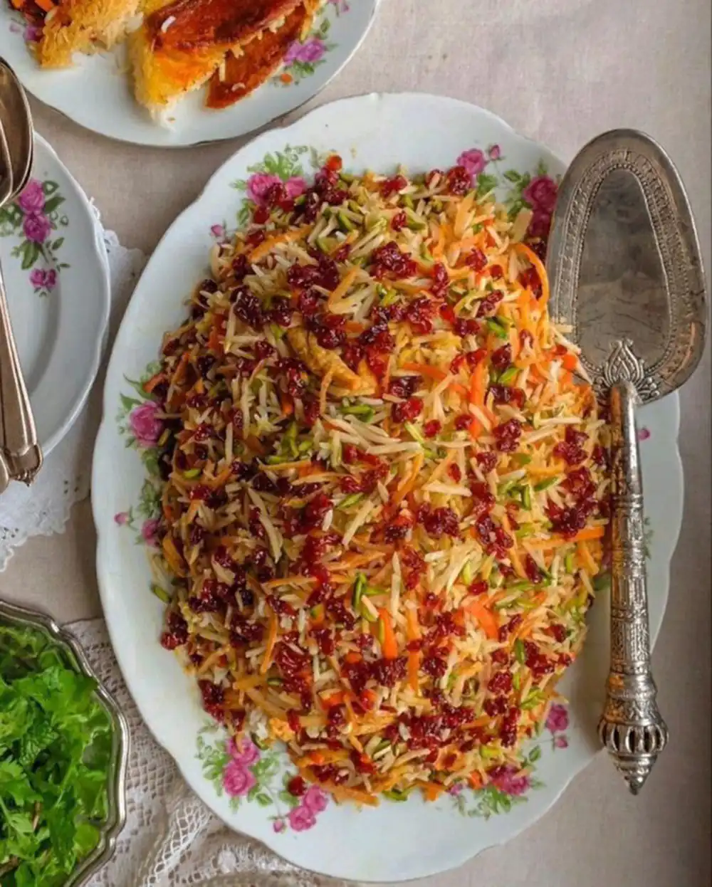 تزئین آلبالو پلو مجلسی
