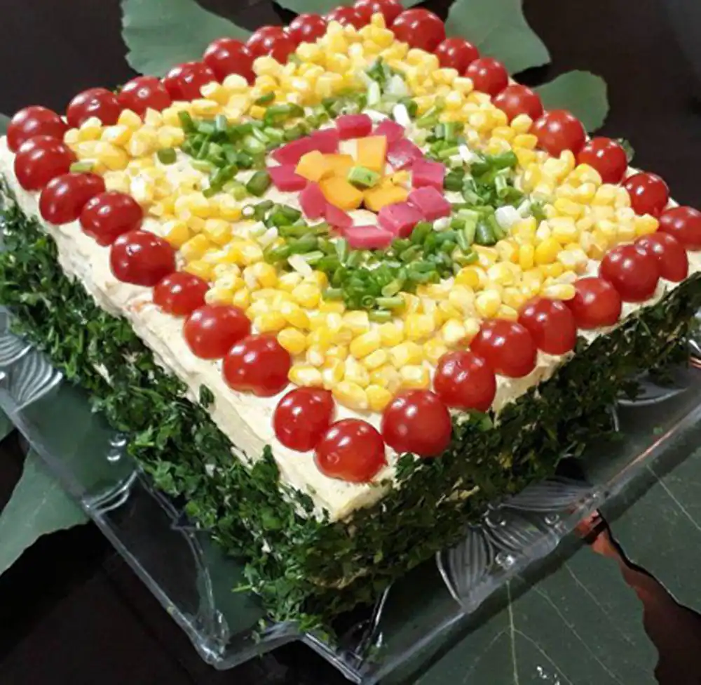 ترئین کیک مرغ مجلسی