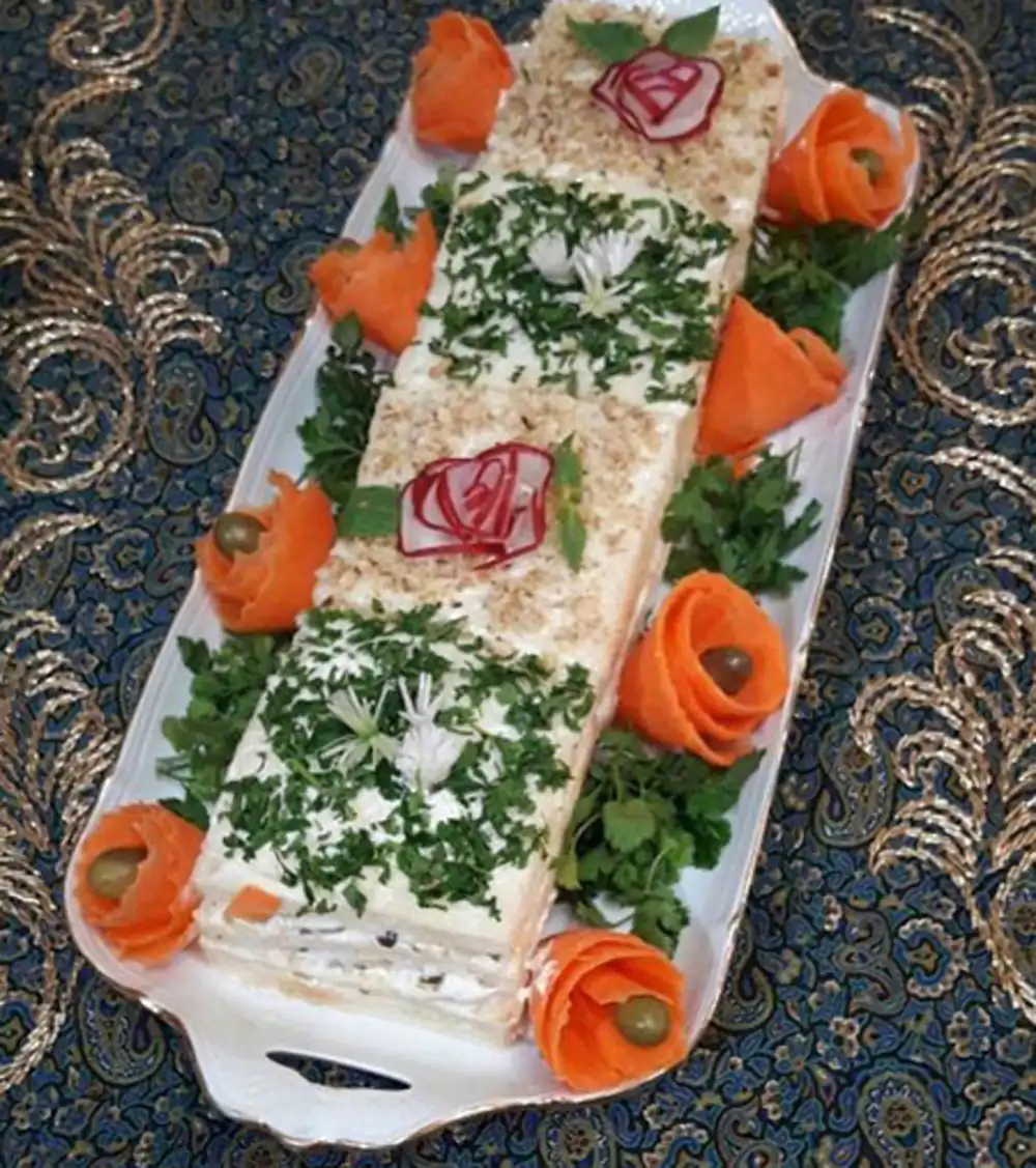 ترئین کیک مرغ مجلسی
