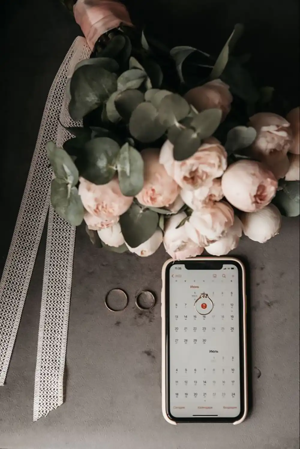 عکس با حلقه ازدواج