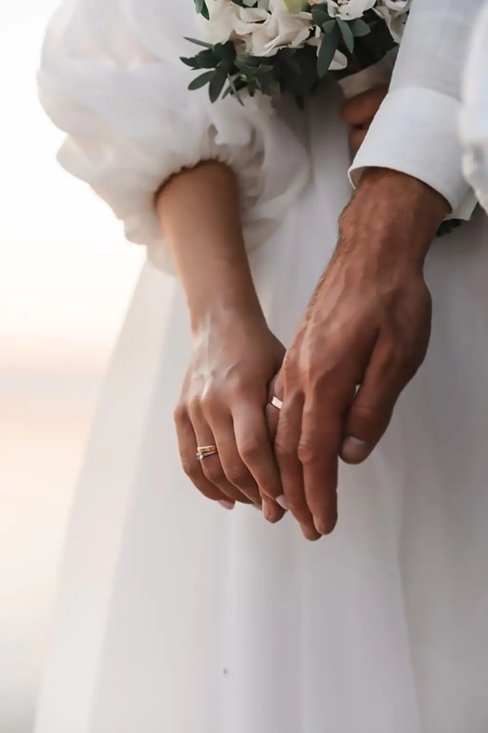 عکس با حلقه ازدواج