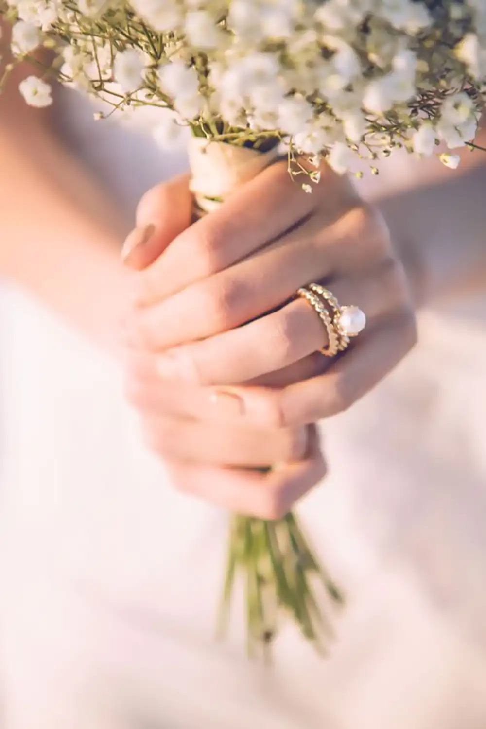 عکس با حلقه ازدواج