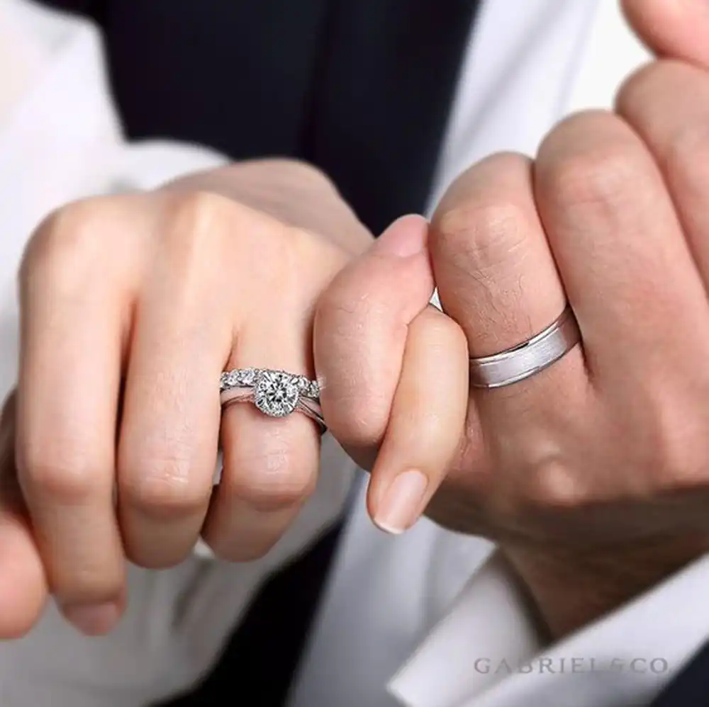 عکس با حلقه ازدواج