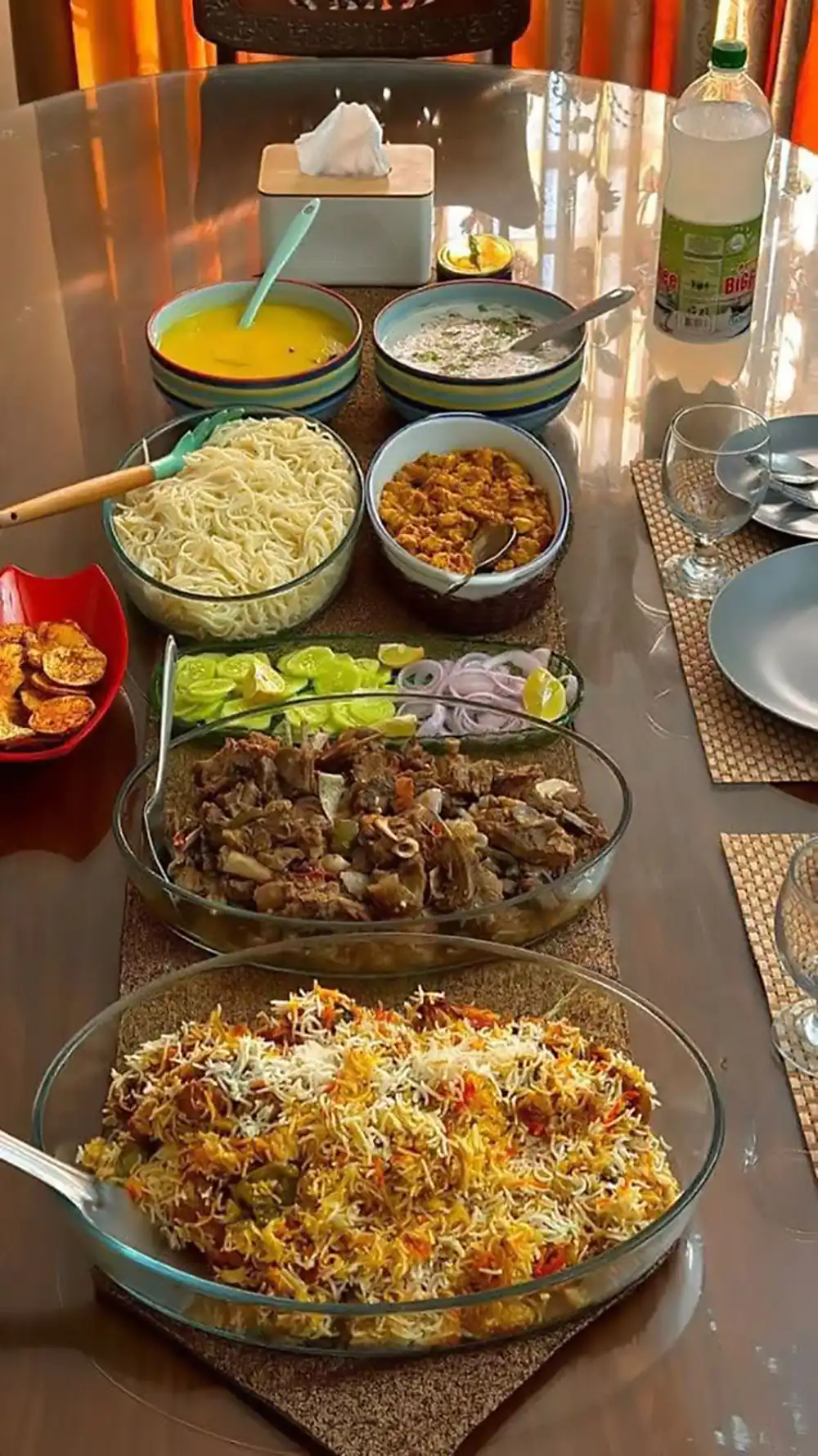 چیدمان میز غذاخوری