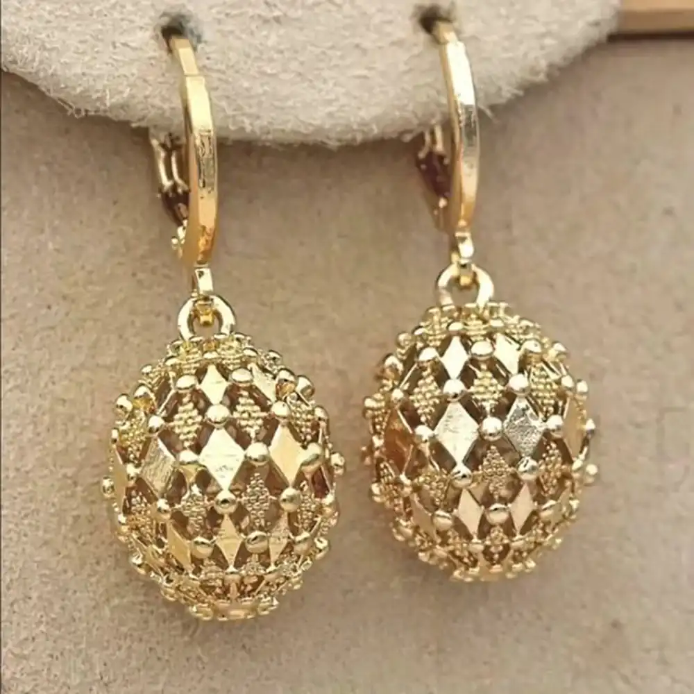 گوشواره توپی