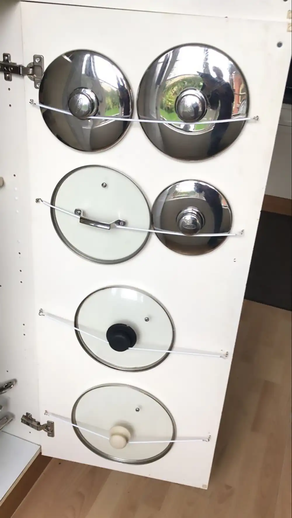 نظم دهنده قابلمه داخل کابینت