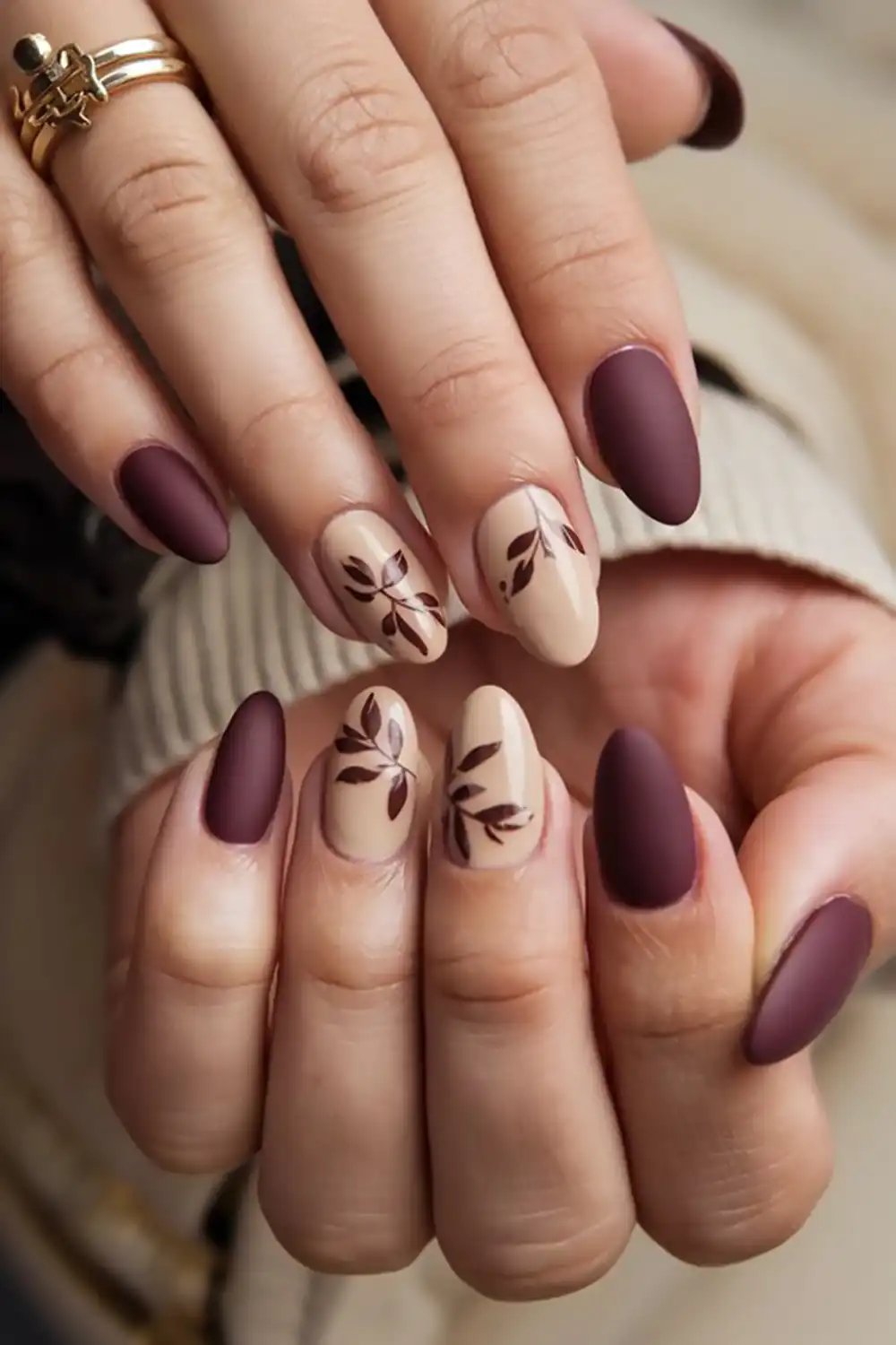 طراحی ناخن پاییزی شیک