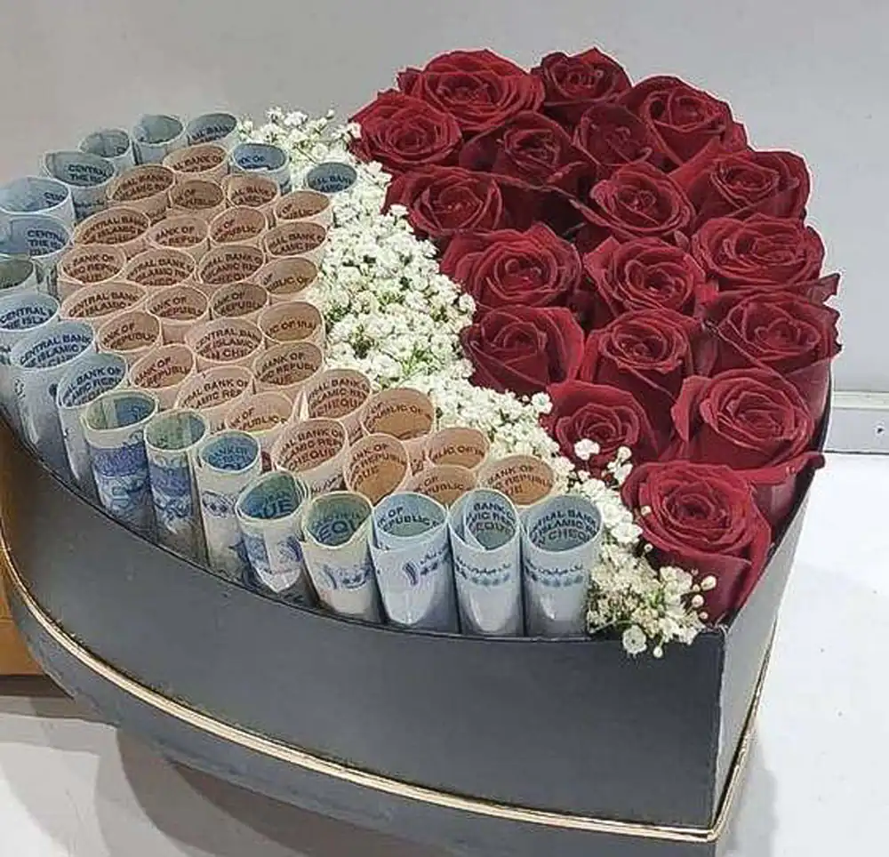 تزیین پول برای عروس