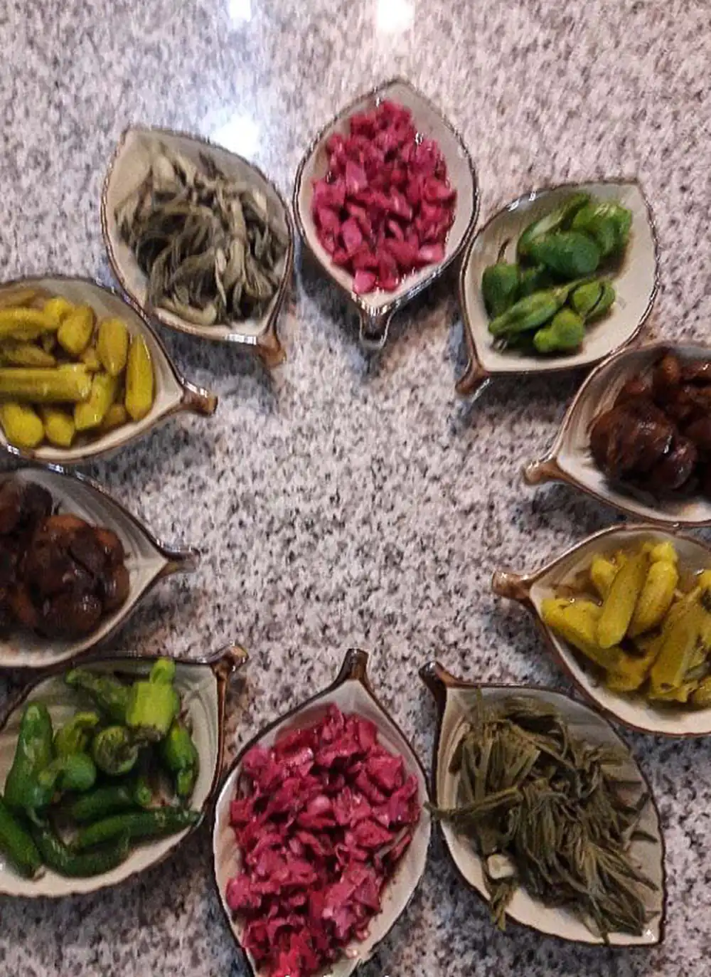 تزیین ترشی برای سفره