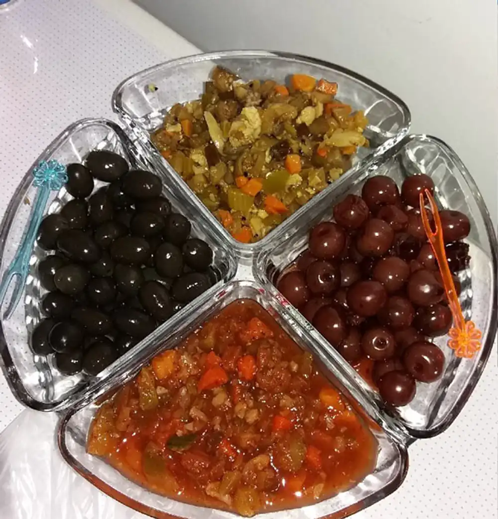 تزیین ترشی برای سفره