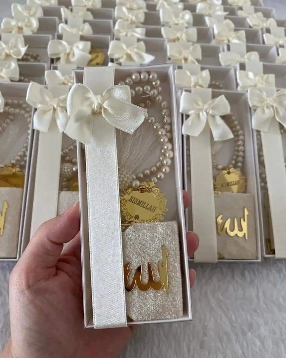 گیفت جشن تکلیف دخترانه
